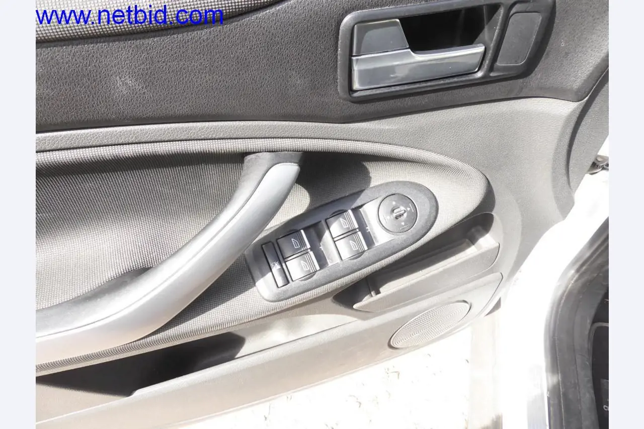 Bouwmachines, voertuigen, kantooruitrusting, kantoorcontainers-6