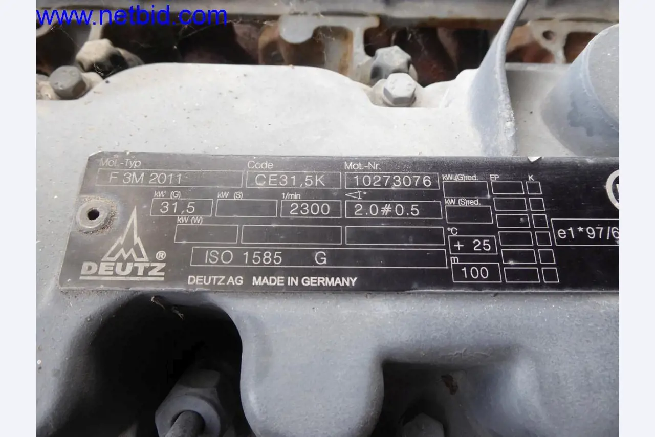 Bouwmachines, voertuigen, kantooruitrusting, kantoorcontainers-12