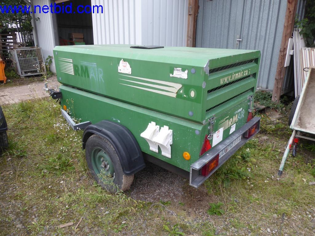 Maszyny budowlane, pojazdy, sprzęt biurowy, kontenery biurowe-5