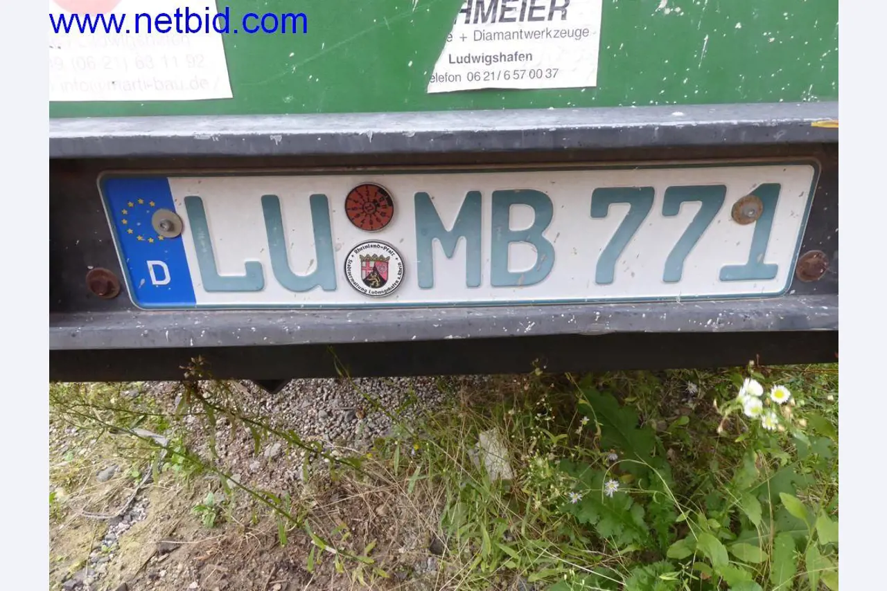 Bouwmachines, voertuigen, kantooruitrusting, kantoorcontainers-6