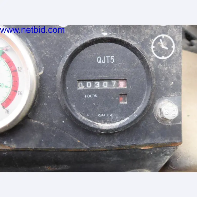 Bouwmachines, voertuigen, kantooruitrusting, kantoorcontainers-9