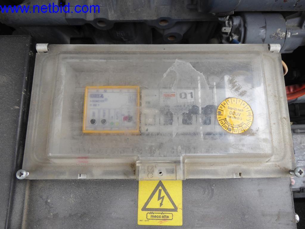 Maszyny budowlane, pojazdy, sprzęt biurowy, kontenery biurowe-13