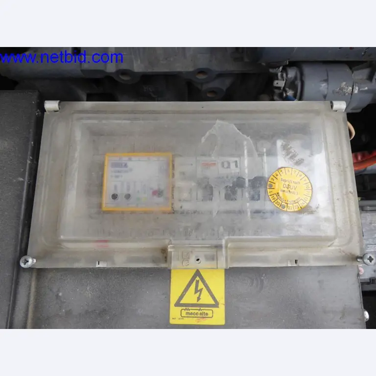 Bouwmachines, voertuigen, kantooruitrusting, kantoorcontainers-13