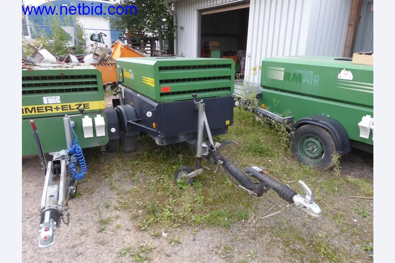 Bouwmachines, voertuigen, kantooruitrusting, kantoorcontainers-1