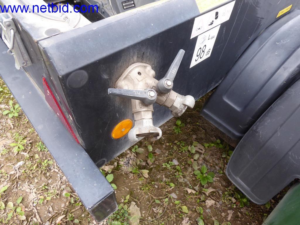 Maszyny budowlane, pojazdy, sprzęt biurowy, kontenery biurowe-5