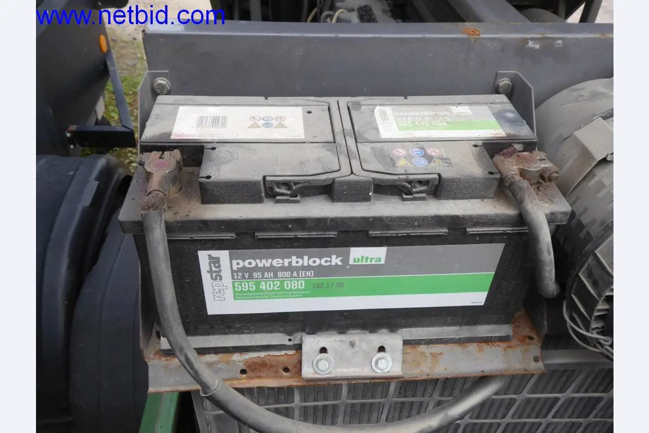 Bouwmachines, voertuigen, kantooruitrusting, kantoorcontainers-8