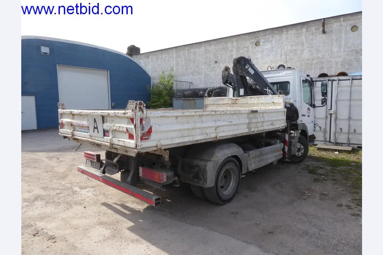 Bouwmachines, voertuigen, kantooruitrusting, kantoorcontainers-13