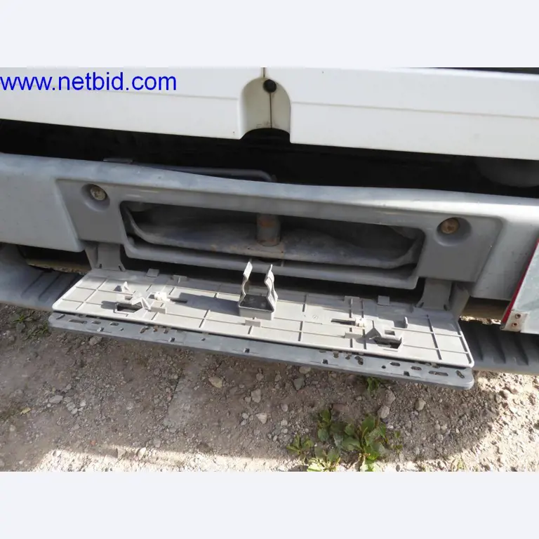 Bouwmachines, voertuigen, kantooruitrusting, kantoorcontainers-15