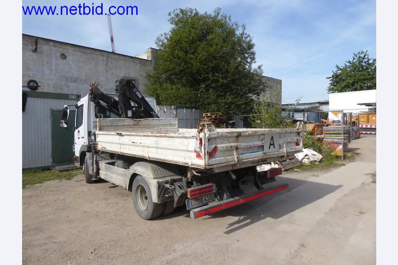 Bouwmachines, voertuigen, kantooruitrusting, kantoorcontainers-19