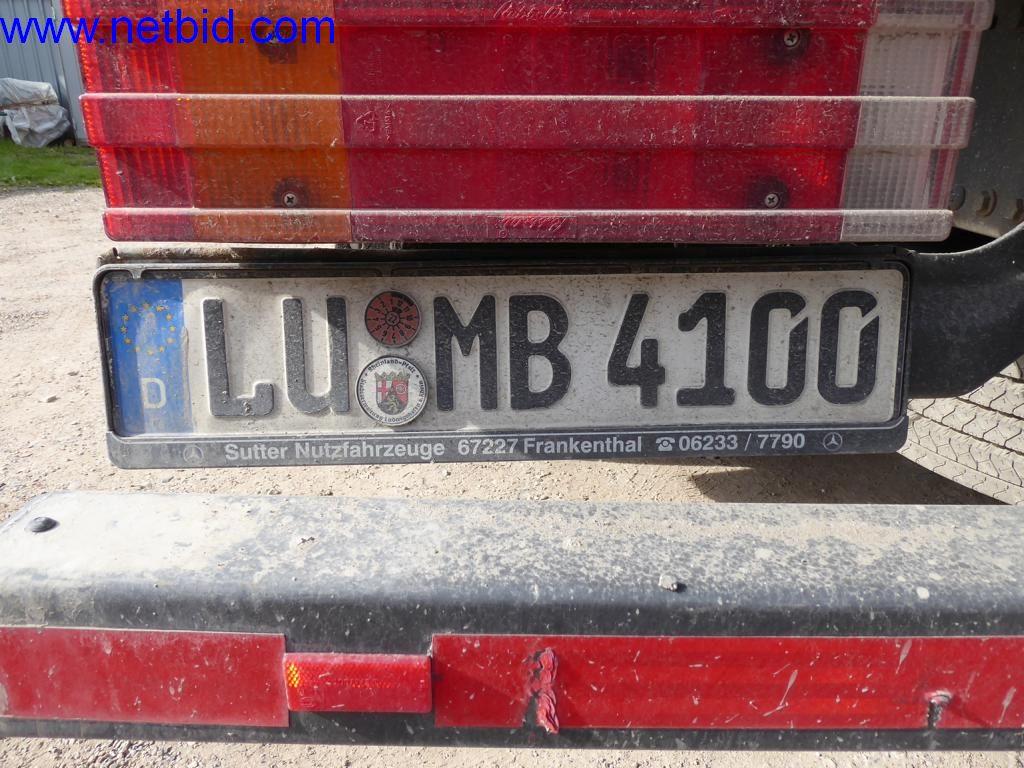 Maszyny budowlane, pojazdy, sprzęt biurowy, kontenery biurowe-20