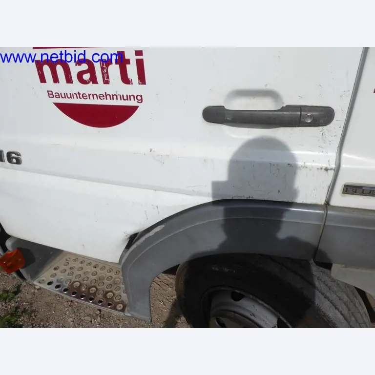 Bouwmachines, voertuigen, kantooruitrusting, kantoorcontainers-21