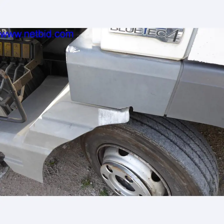 Bouwmachines, voertuigen, kantooruitrusting, kantoorcontainers-22