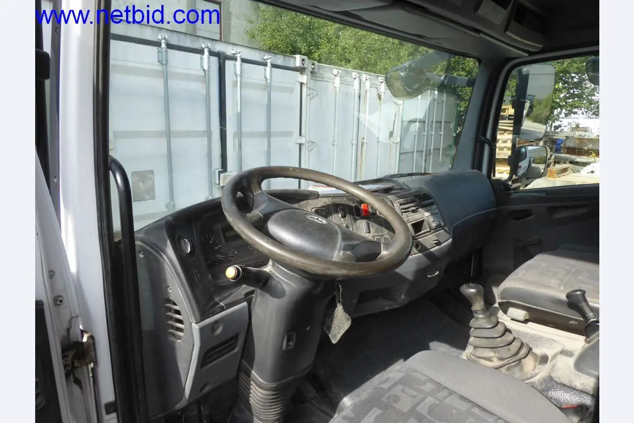 Bouwmachines, voertuigen, kantooruitrusting, kantoorcontainers-24