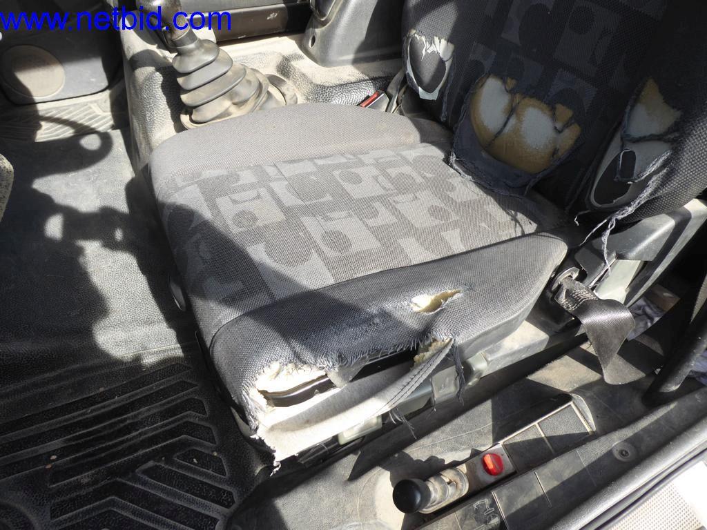 Maszyny budowlane, pojazdy, sprzęt biurowy, kontenery biurowe-3