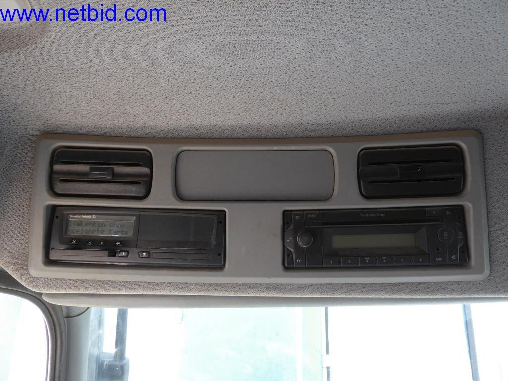 Maszyny budowlane, pojazdy, sprzęt biurowy, kontenery biurowe-5