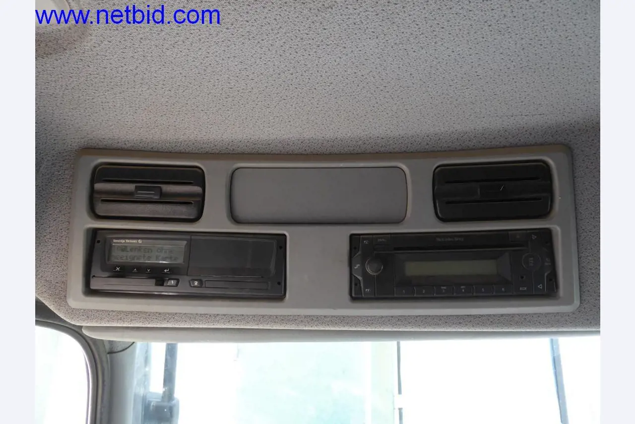 Bouwmachines, voertuigen, kantooruitrusting, kantoorcontainers-5