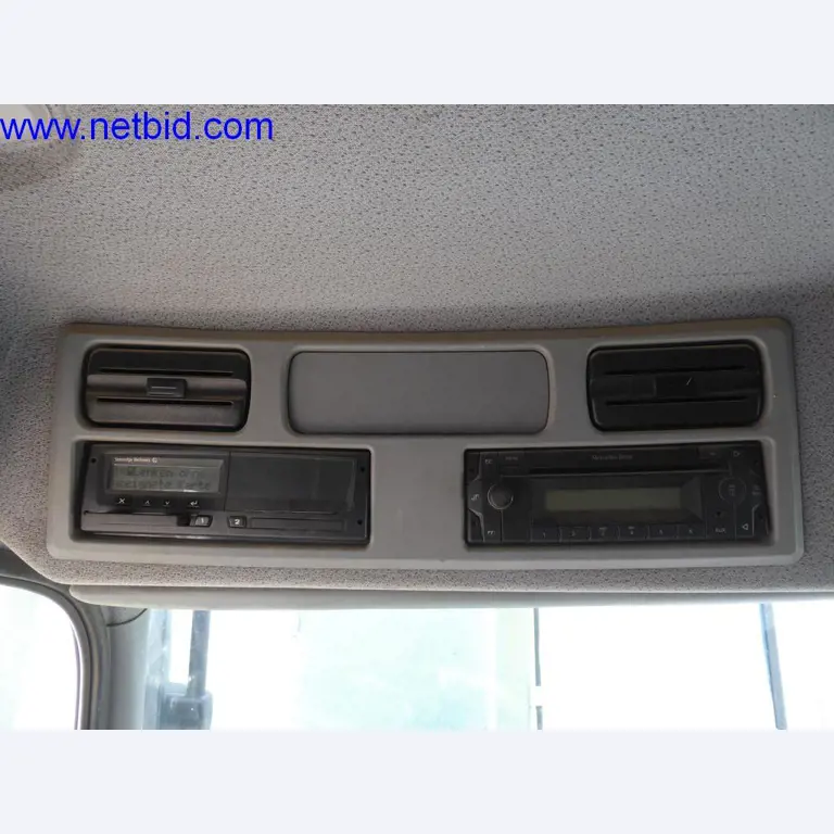 Bouwmachines, voertuigen, kantooruitrusting, kantoorcontainers-5