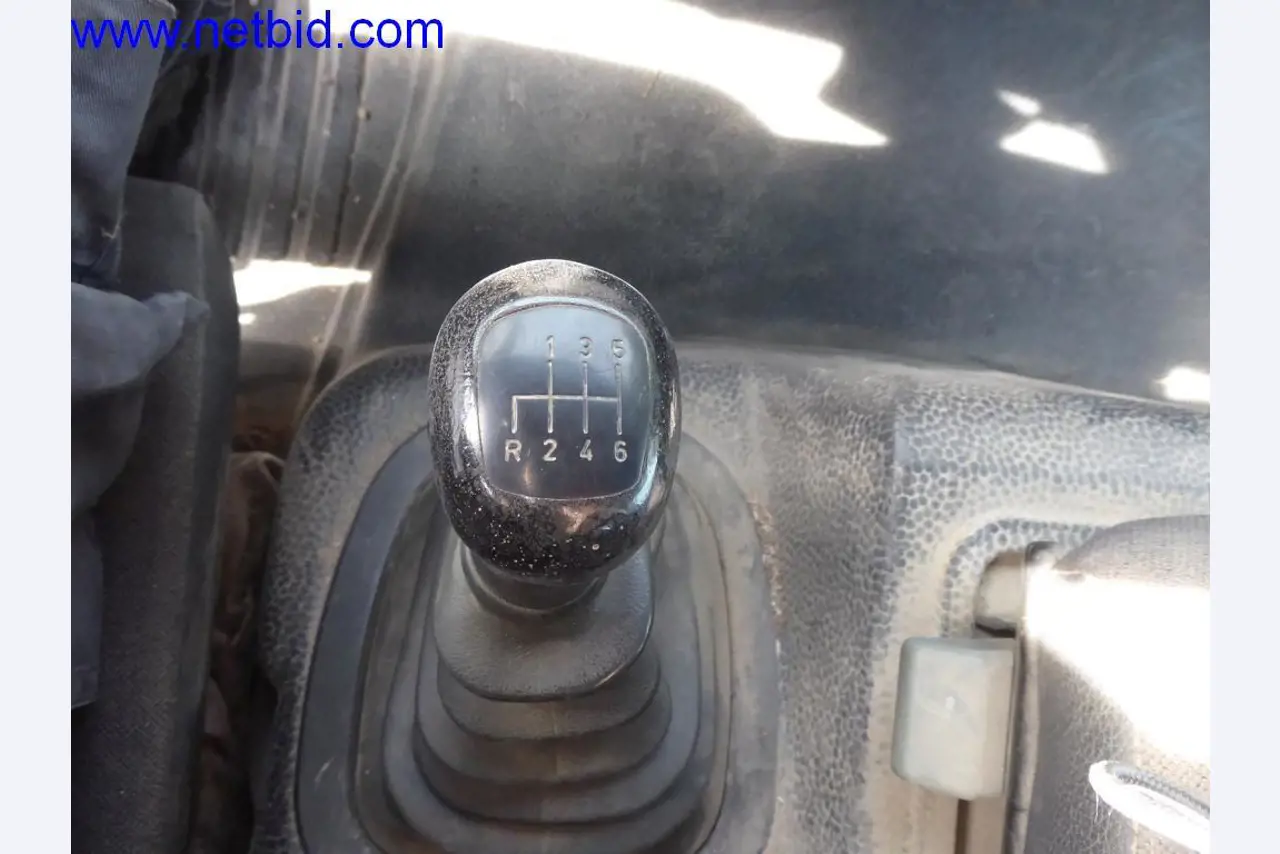 Bouwmachines, voertuigen, kantooruitrusting, kantoorcontainers-7