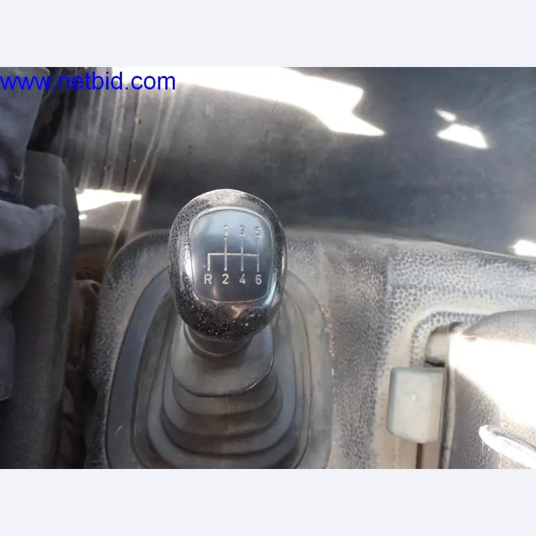 Bouwmachines, voertuigen, kantooruitrusting, kantoorcontainers-7