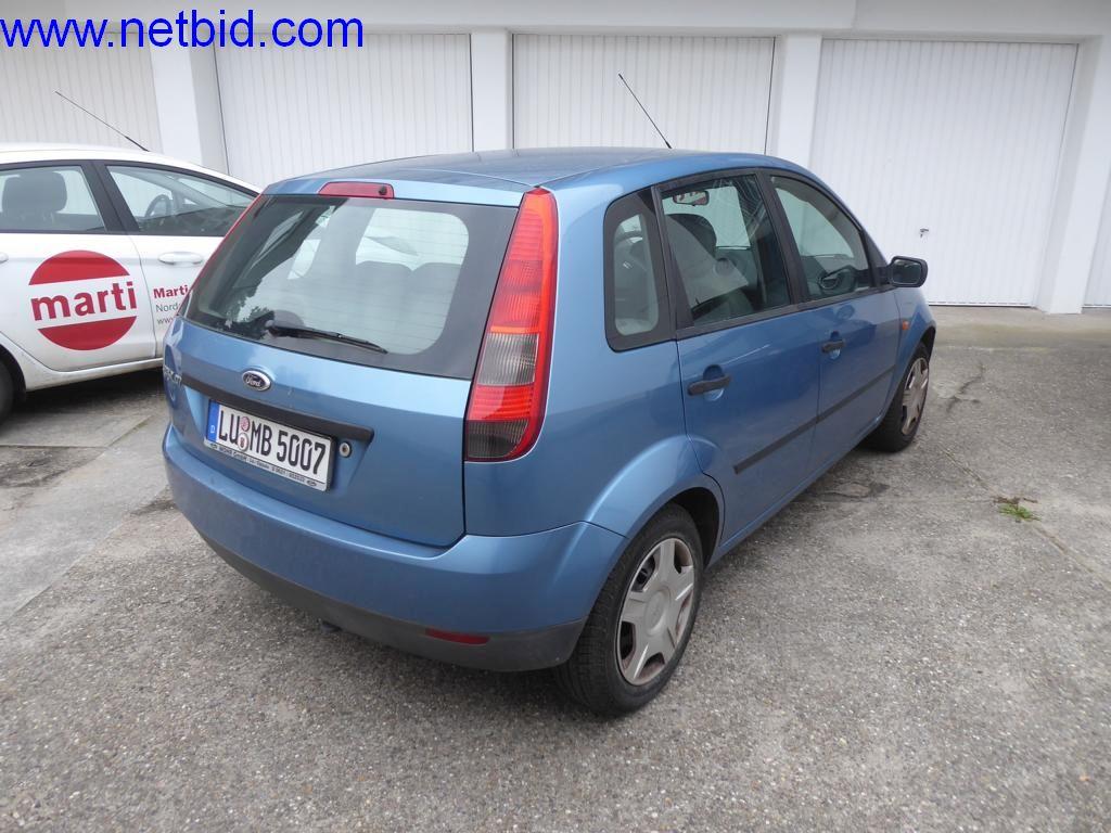 Maszyny budowlane, pojazdy, sprzęt biurowy, kontenery biurowe-10