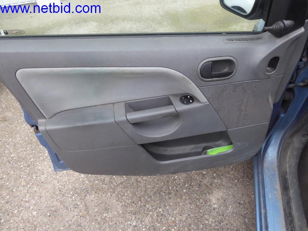 Maszyny budowlane, pojazdy, sprzęt biurowy, kontenery biurowe-16