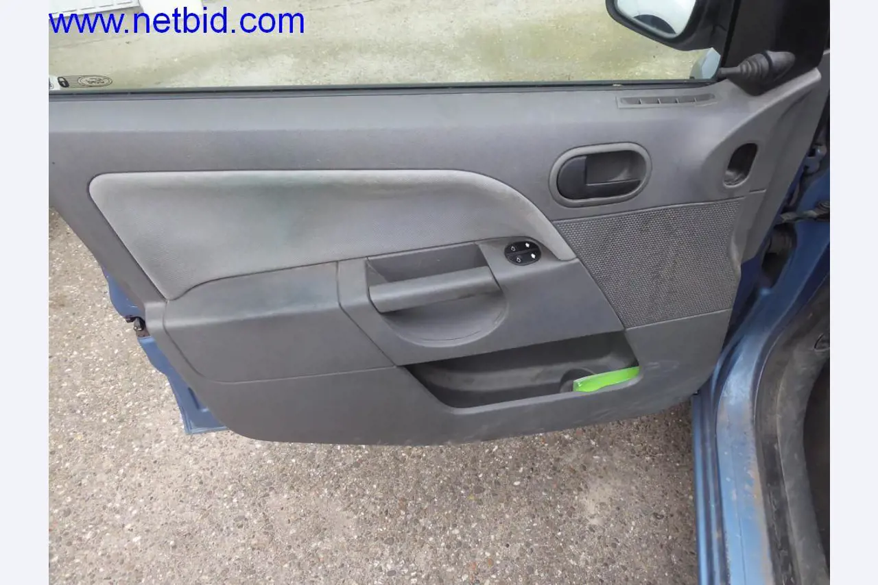 Bouwmachines, voertuigen, kantooruitrusting, kantoorcontainers-16