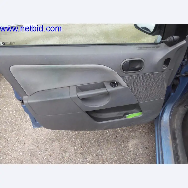 Bouwmachines, voertuigen, kantooruitrusting, kantoorcontainers-16