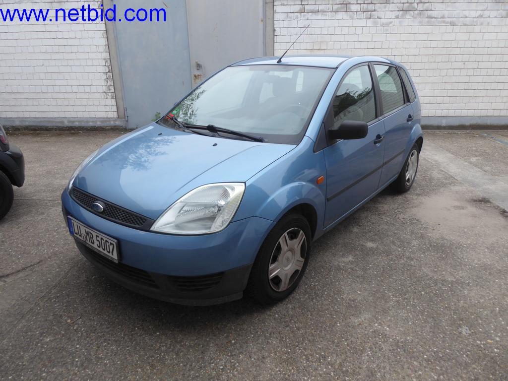 Maszyny budowlane, pojazdy, sprzęt biurowy, kontenery biurowe-1