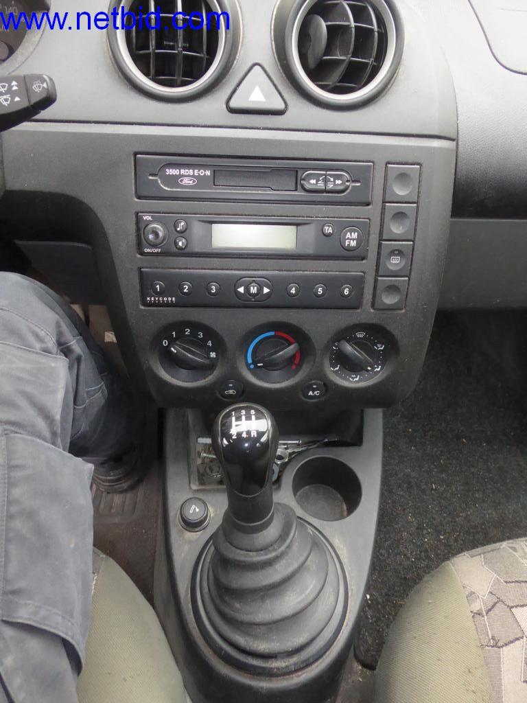 Maszyny budowlane, pojazdy, sprzęt biurowy, kontenery biurowe-4