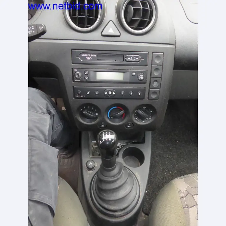 Bouwmachines, voertuigen, kantooruitrusting, kantoorcontainers-4