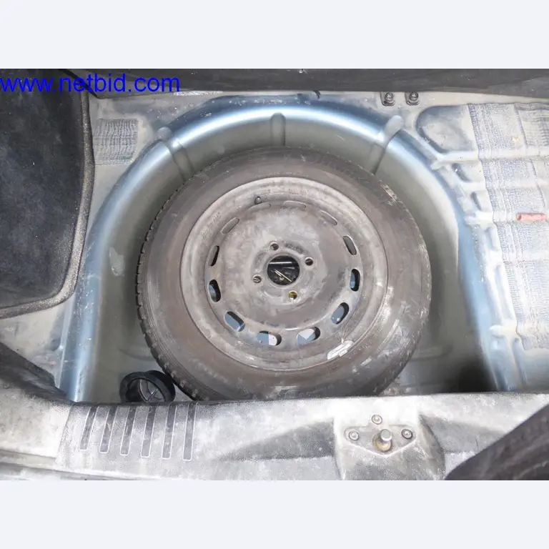 Bouwmachines, voertuigen, kantooruitrusting, kantoorcontainers-8