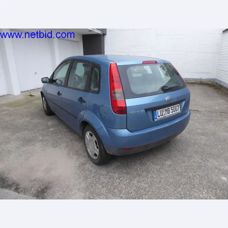 Bouwmachines, voertuigen, kantooruitrusting, kantoorcontainers-9