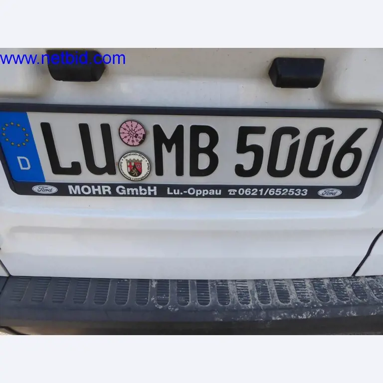 Maszyny budowlane, pojazdy, sprzęt biurowy, kontenery biurowe-11