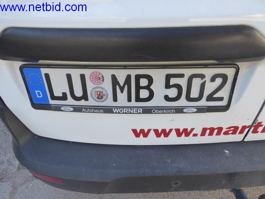 Maszyny budowlane, pojazdy, sprzęt biurowy, kontenery biurowe-12