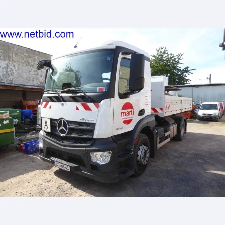 Gradbeni stroji, vozila, pisarniška oprema, pisarniški zabojniki-1