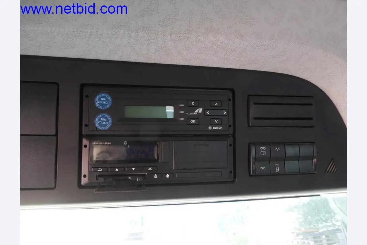 Gradbeni stroji, vozila, pisarniška oprema, pisarniški zabojniki-5