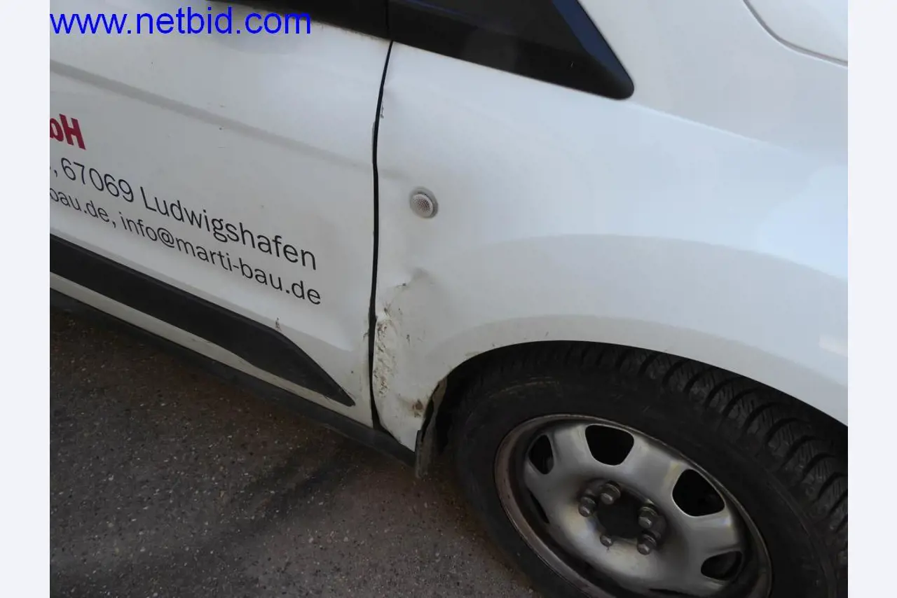 Bouwmachines, voertuigen, kantooruitrusting, kantoorcontainers-10