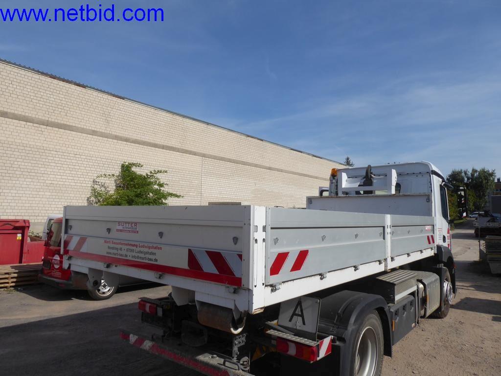 Maszyny budowlane, pojazdy, sprzęt biurowy, kontenery biurowe-3