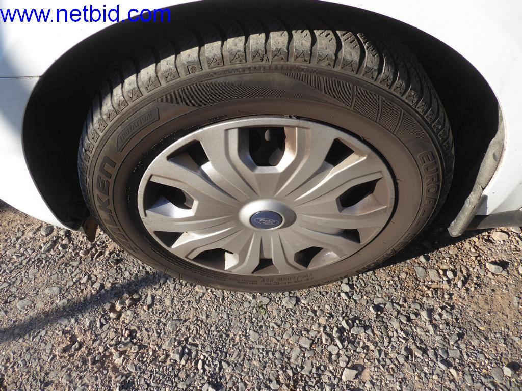 Maszyny budowlane, pojazdy, sprzęt biurowy, kontenery biurowe-10