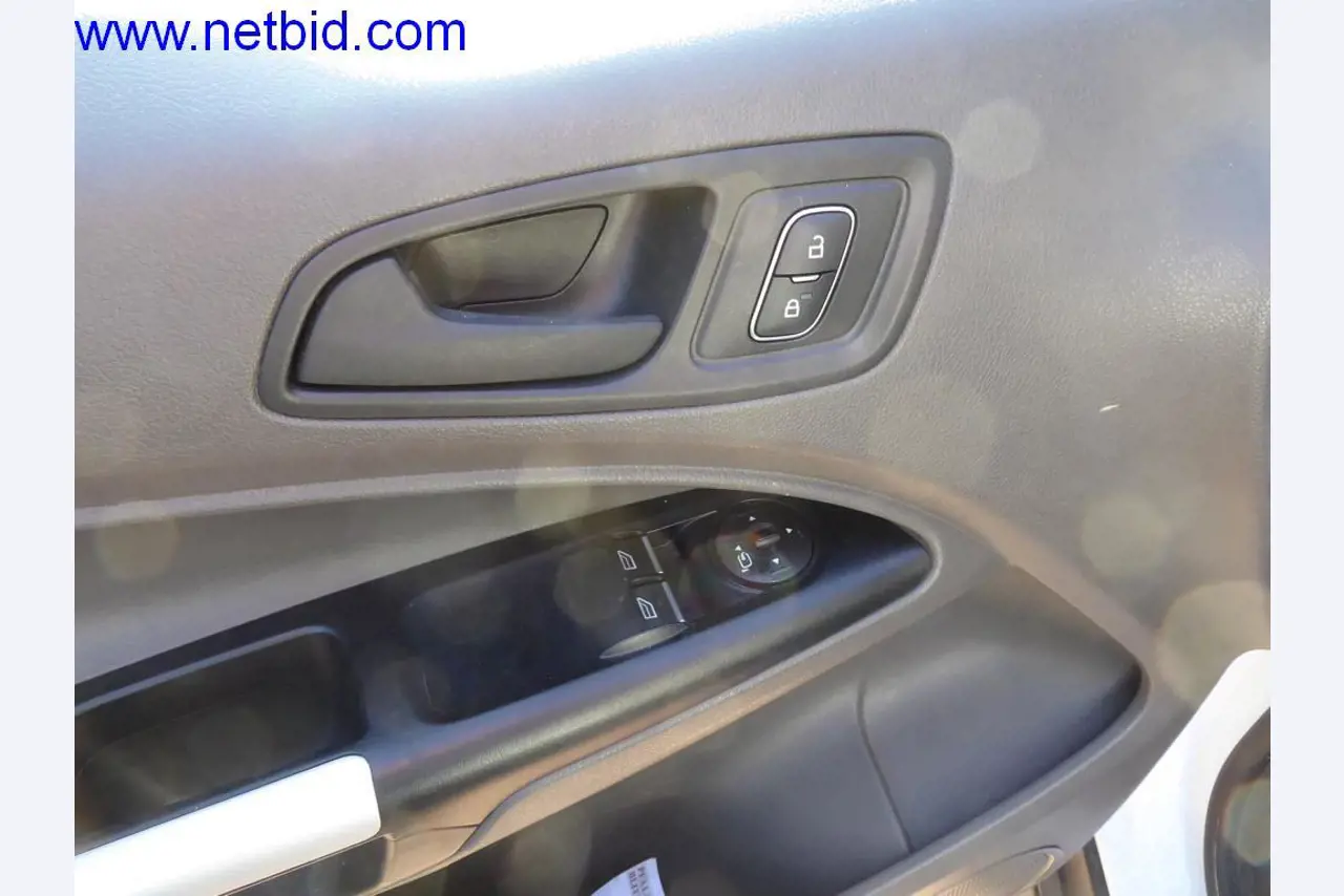 Bouwmachines, voertuigen, kantooruitrusting, kantoorcontainers-15