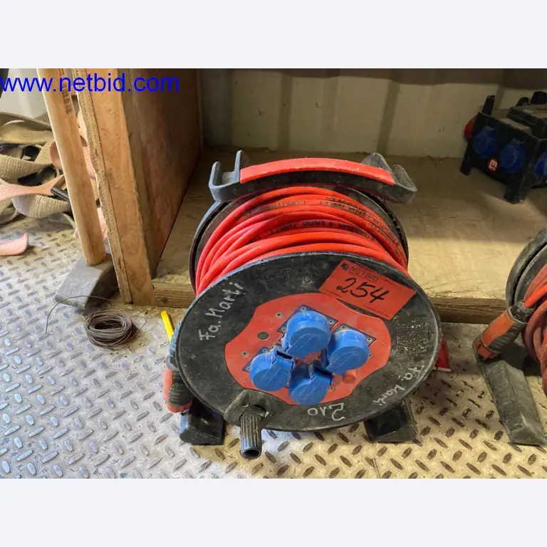 Maszyny budowlane, pojazdy, sprzęt biurowy, kontenery biurowe-1