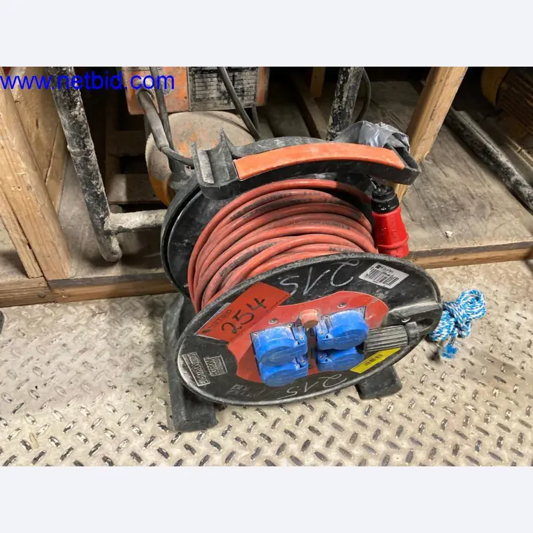 Maszyny budowlane, pojazdy, sprzęt biurowy, kontenery biurowe-2