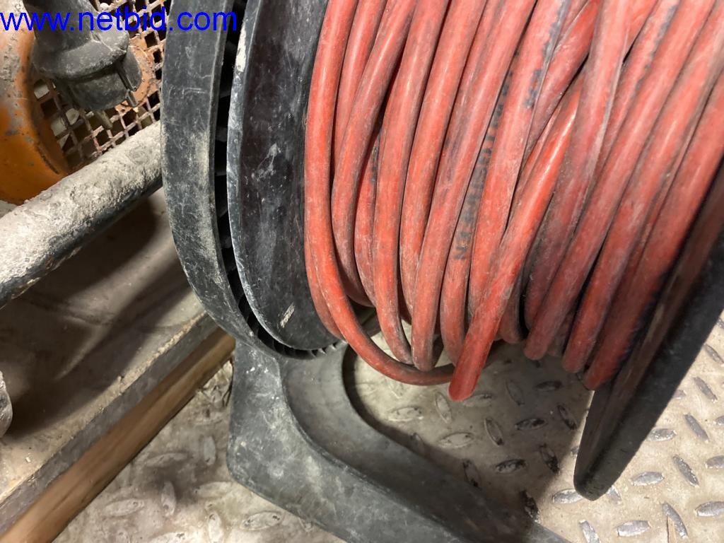 Maszyny budowlane, pojazdy, sprzęt biurowy, kontenery biurowe-3