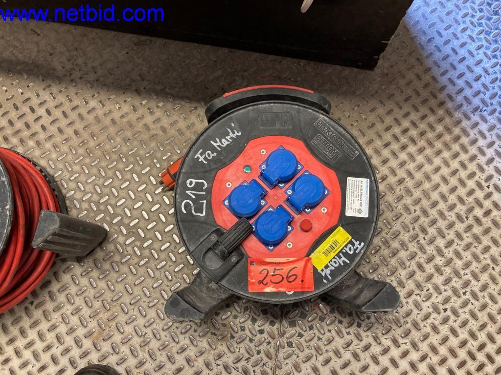 Stavební stroje, vozidla, kancelářské vybavení, kancelářské kontejnery-1