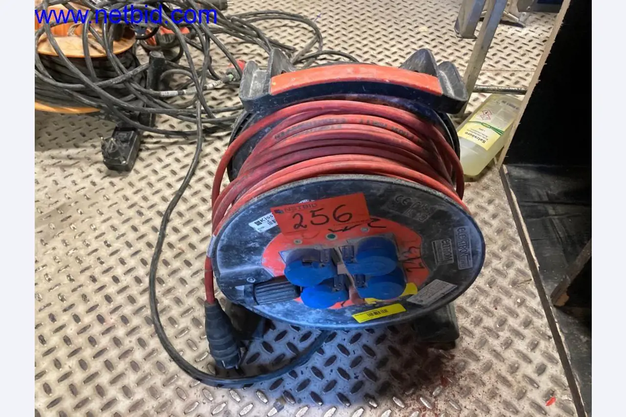 Stavební stroje, vozidla, kancelářské vybavení, kancelářské kontejnery-2