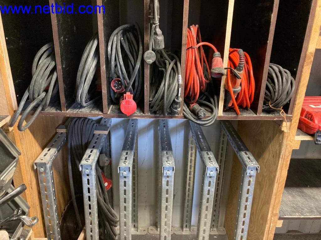 Gradbeni stroji, vozila, pisarniška oprema, pisarniški zabojniki-1