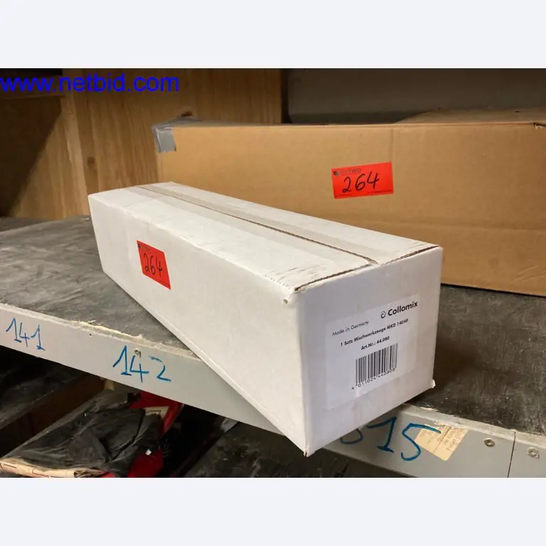 Bouwmachines, voertuigen, kantooruitrusting, kantoorcontainers-10