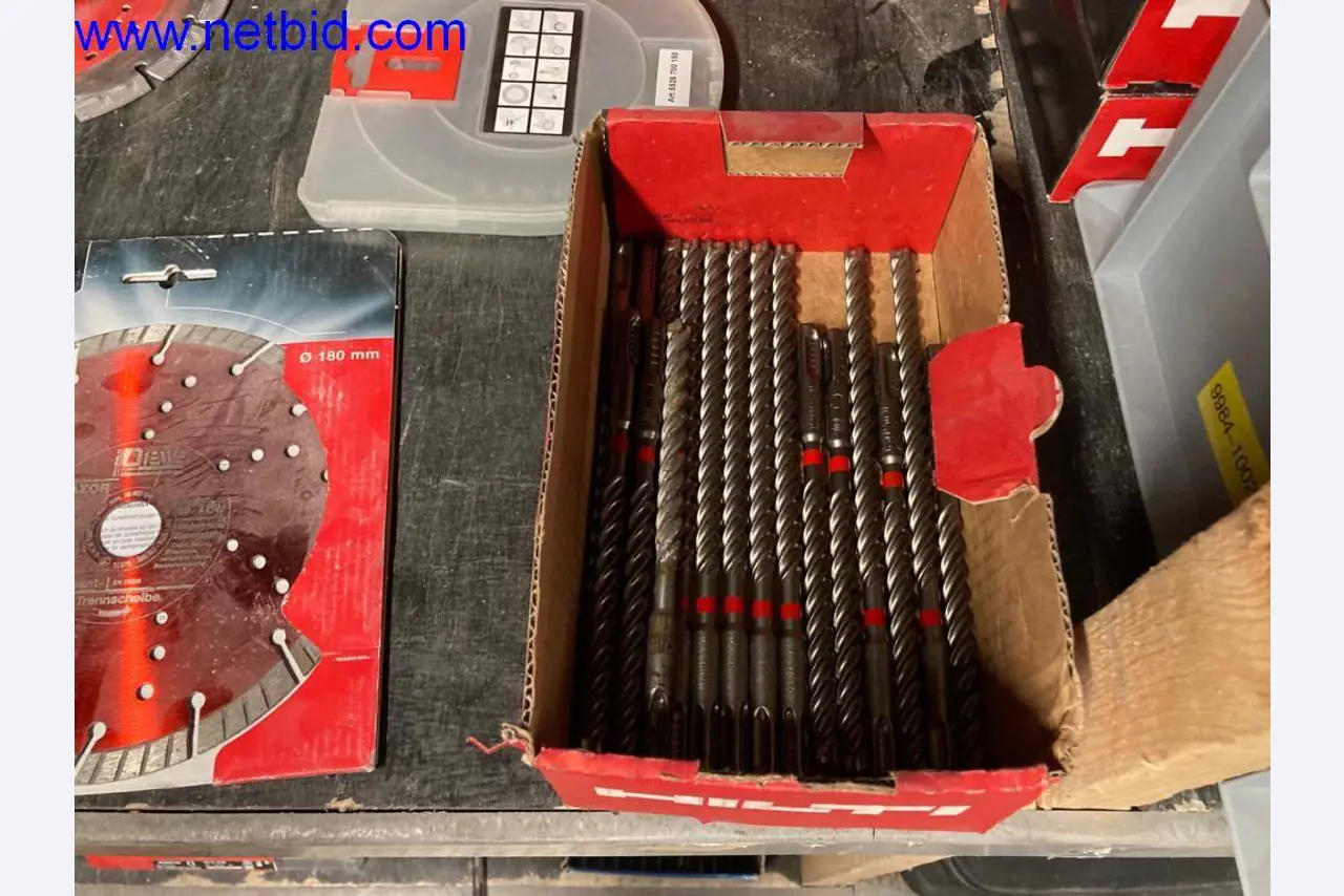 Bouwmachines, voertuigen, kantooruitrusting, kantoorcontainers-16