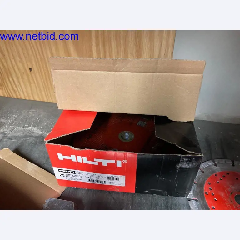 Bouwmachines, voertuigen, kantooruitrusting, kantoorcontainers-19