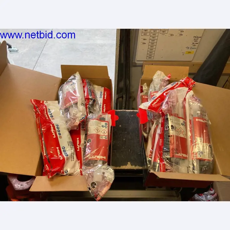 Bouwmachines, voertuigen, kantooruitrusting, kantoorcontainers-1